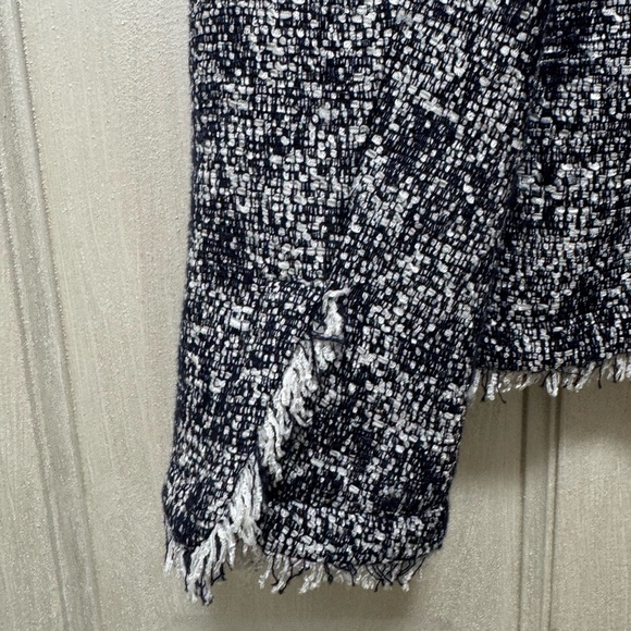Talbots Women Size 4 Navy Blue White Boucle Tweed Fringe One Button Blazer - Picture 5 of 15